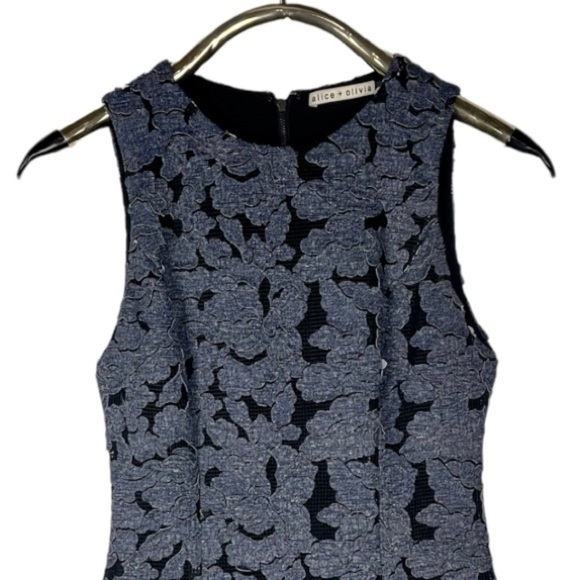 ALICE + OLIVIA FONDA SLEEVELESS DROP WAIST DENIM FLORAL APPLIQUE MINI DRESS - Picture 7 of 15